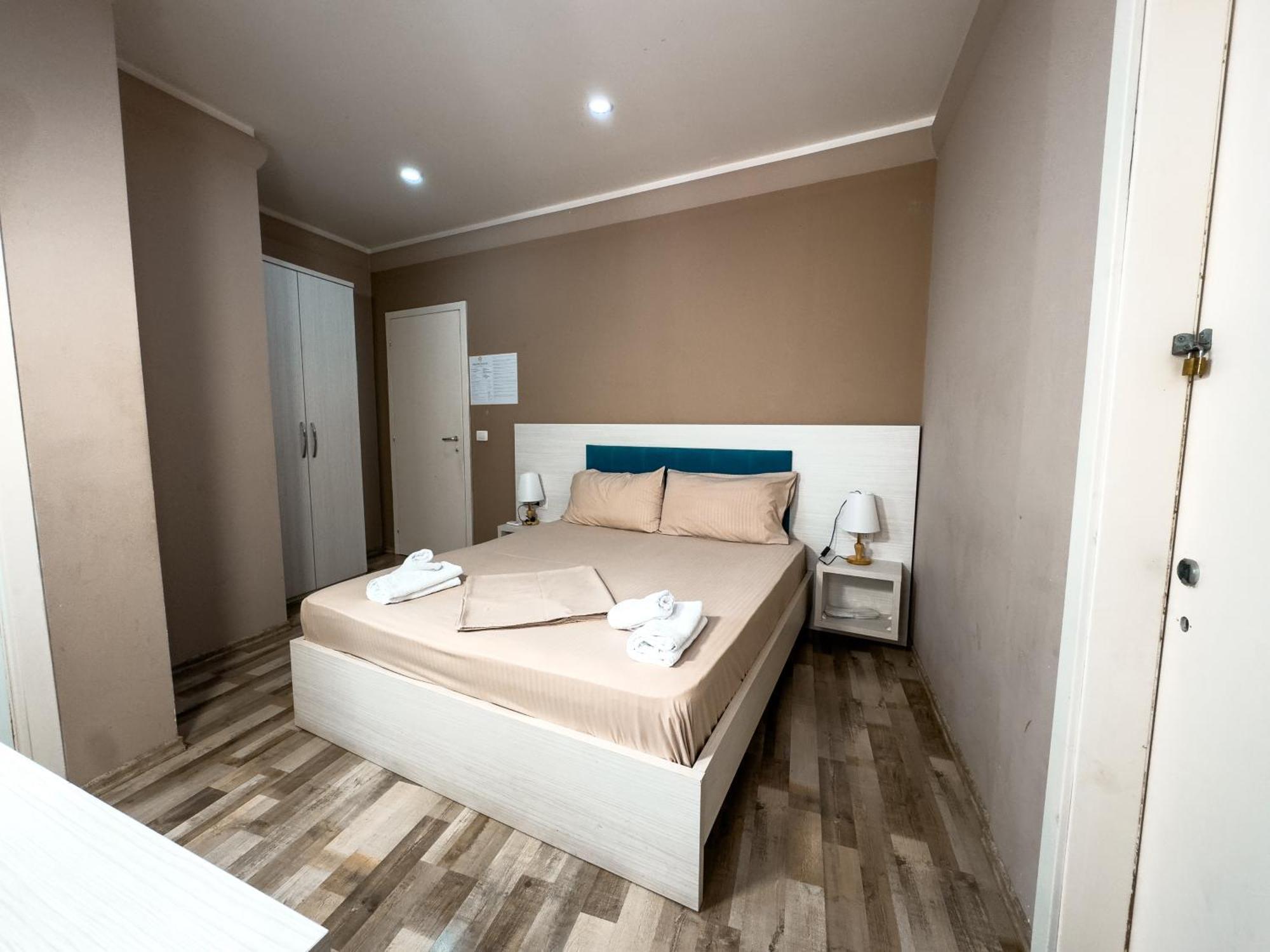Shkodra Budget Hotel Buitenkant foto