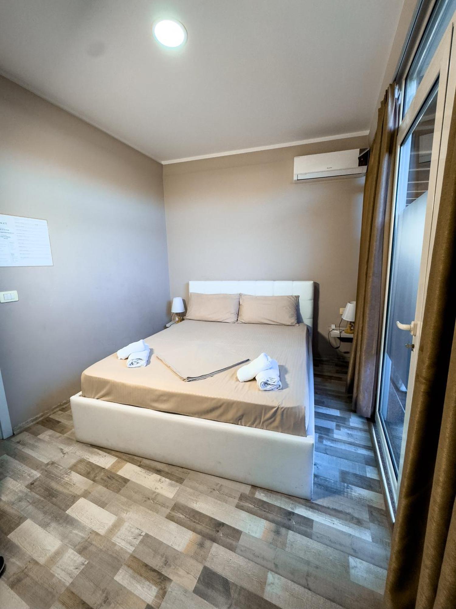 Shkodra Budget Hotel Buitenkant foto