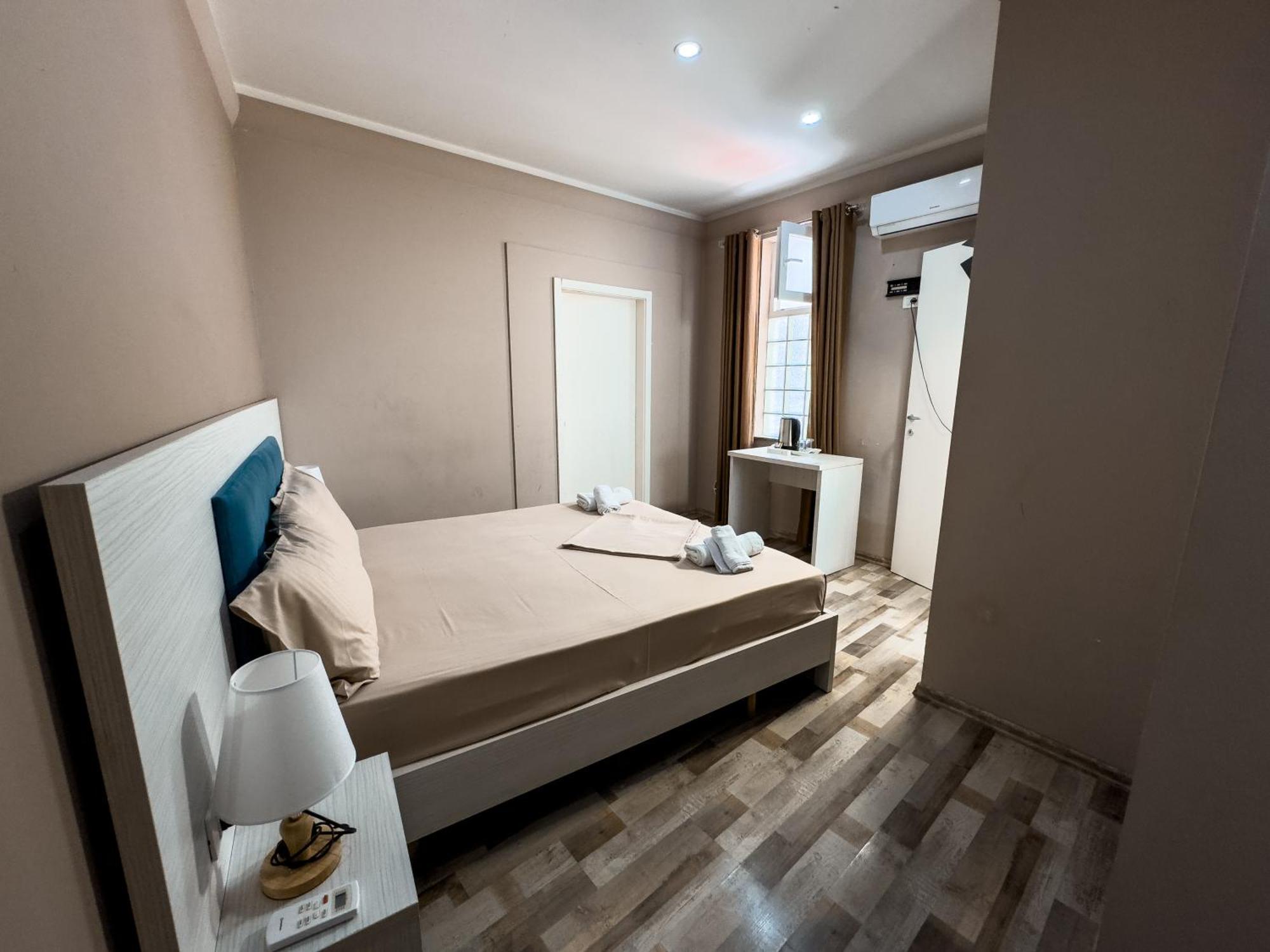 Shkodra Budget Hotel Buitenkant foto