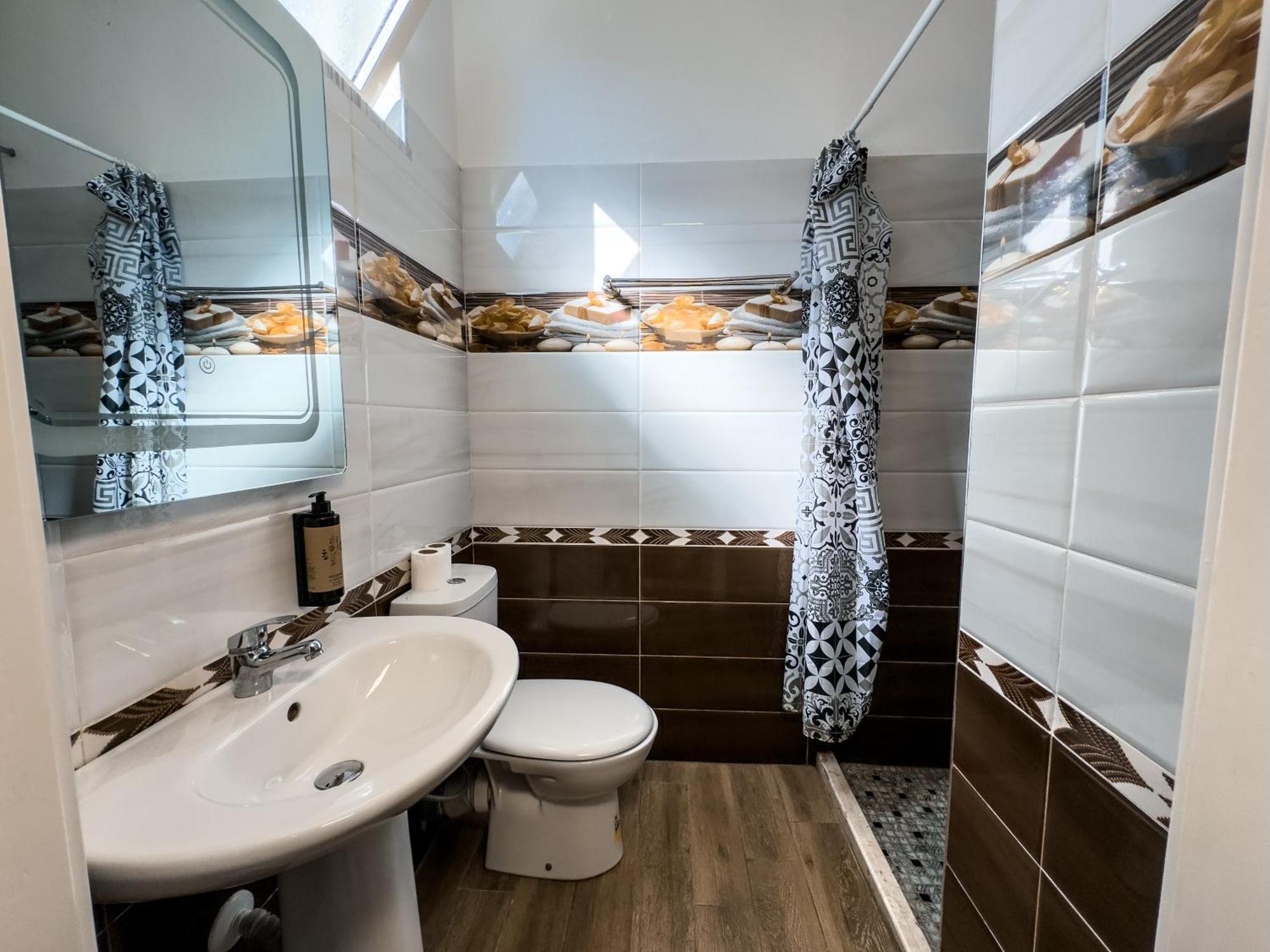 Shkodra Budget Hotel Buitenkant foto
