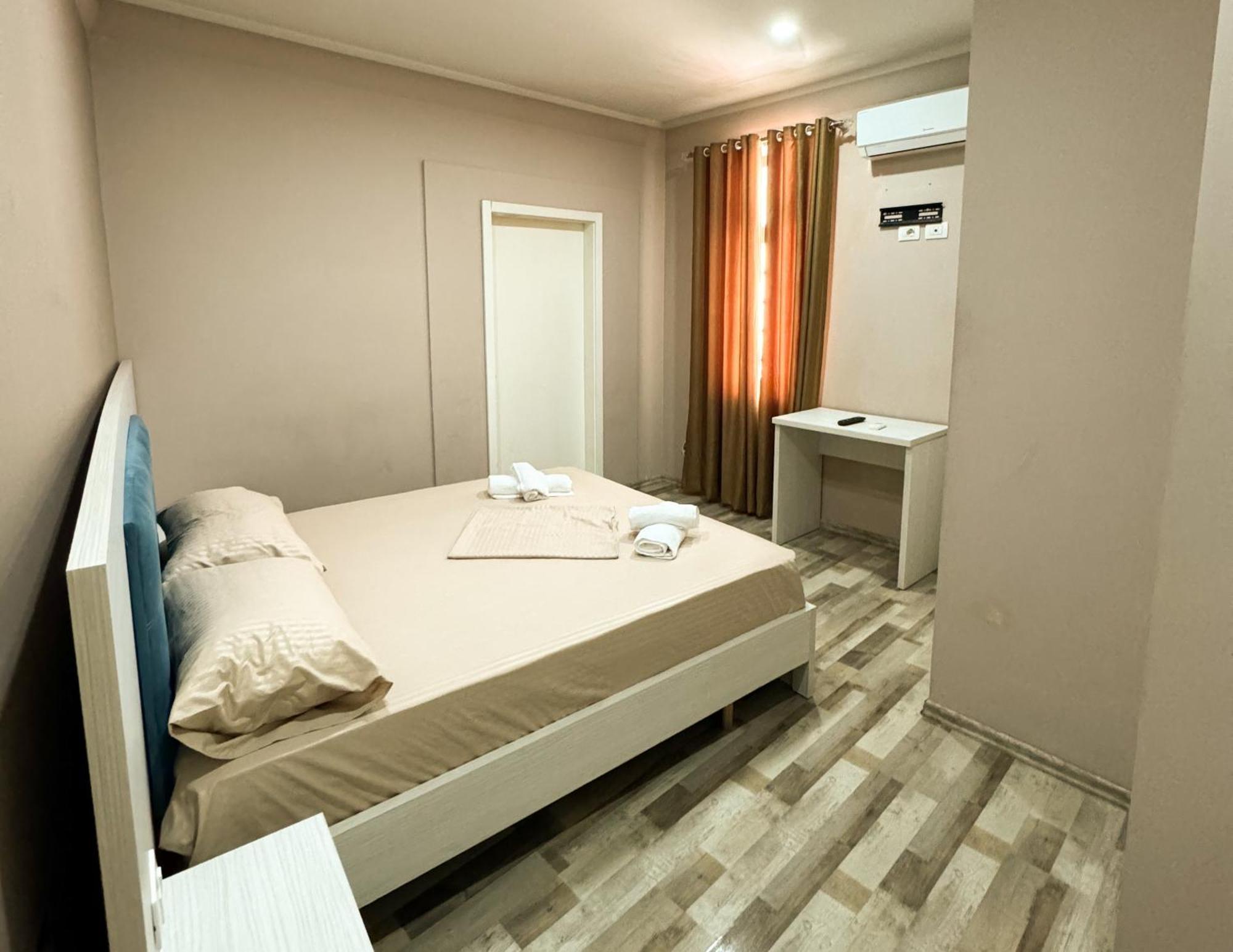 Shkodra Budget Hotel Buitenkant foto